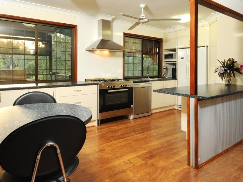 154 Junction Road, Morningside QLD 4170