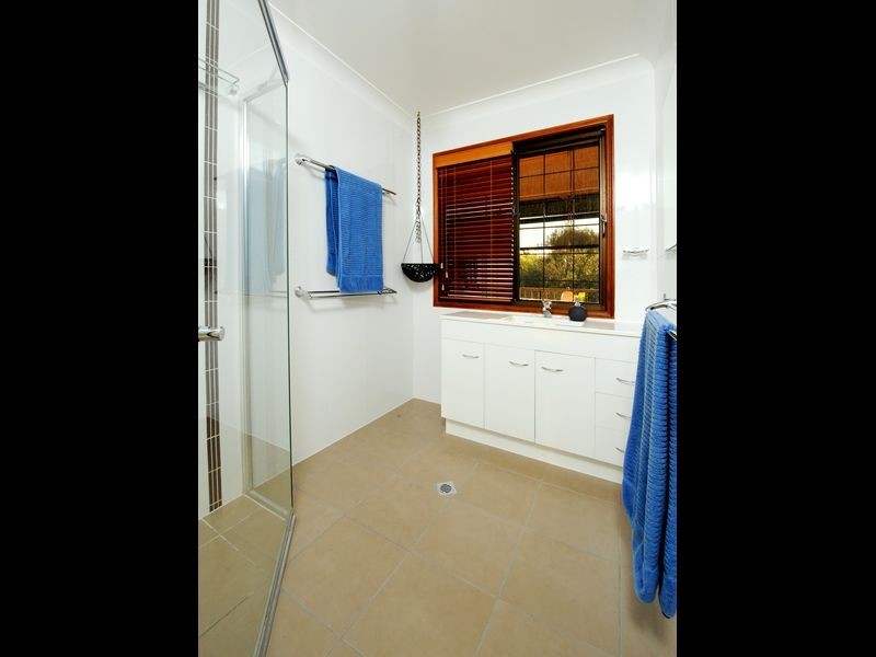 154 Junction Road, Morningside QLD 4170