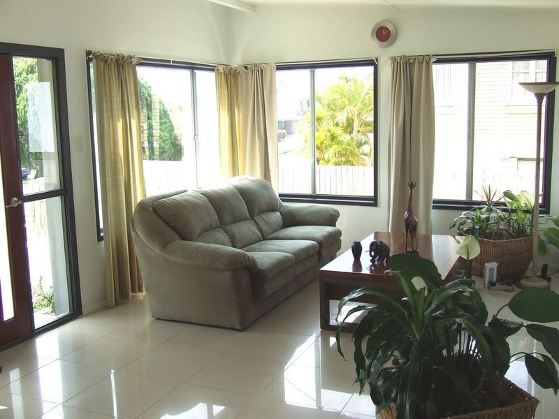 161 Dahlia Street, Cannon Hill QLD 4170