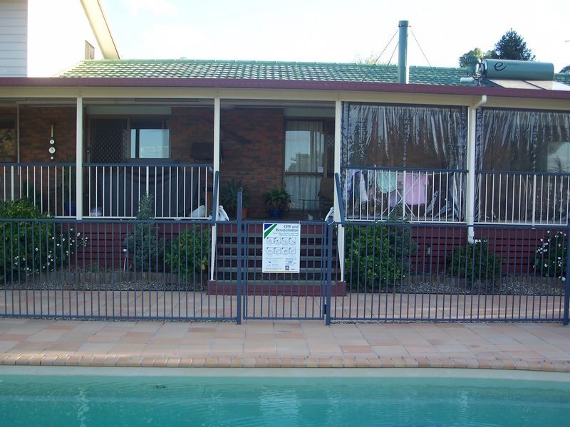 13-15 Grove Road, Holmview QLD 4207