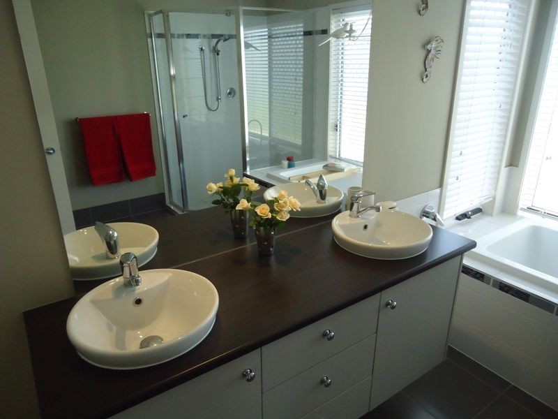 2 Kevin Court, Murarrie QLD 4172