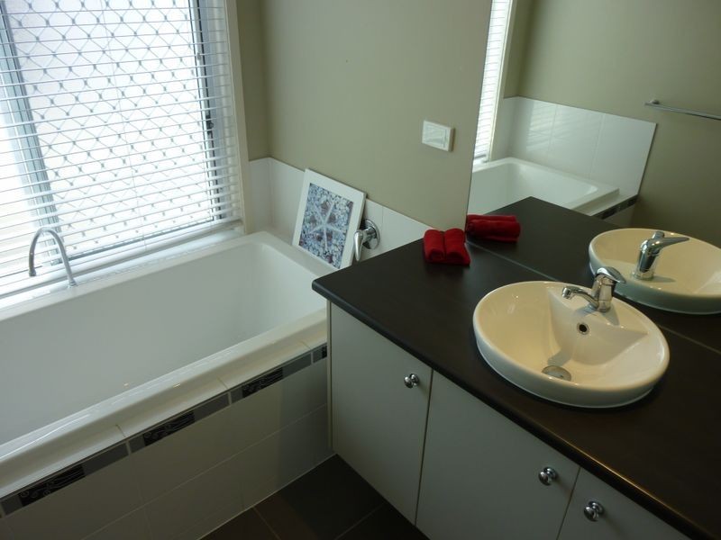 2 Kevin Court, Murarrie QLD 4172