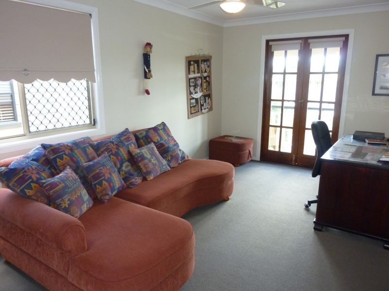 27 Grenade Street, Cannon Hill QLD 4170