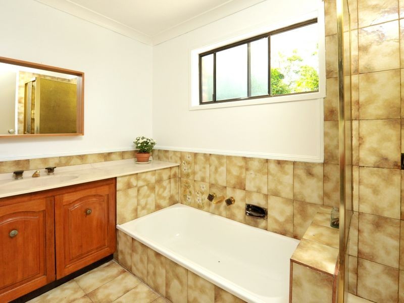 9 Jalanga Street, Belmont QLD 4153