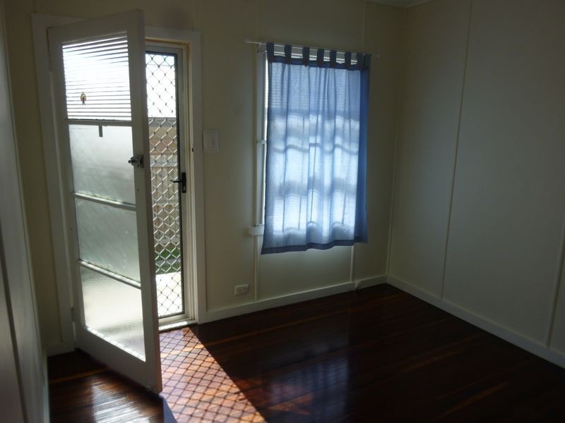 2/127 Singer Street, Wynnum QLD 4178