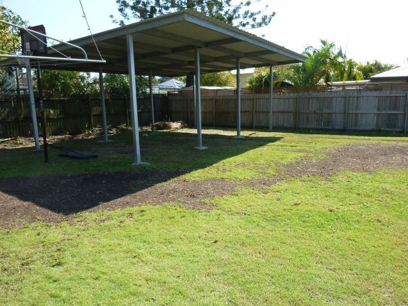 2/127 Singer Street, Wynnum QLD 4178