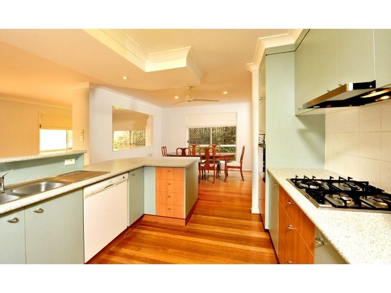 12 Cordeaux Place, Parkinson QLD 4115