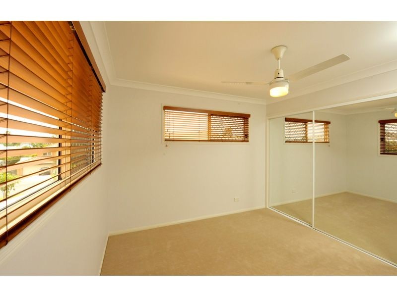 12 Cordeaux Place, Parkinson QLD 4115