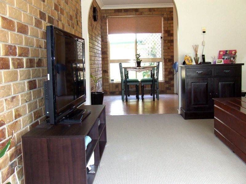 2/10 Seaview Parade, Deception Bay QLD 4508