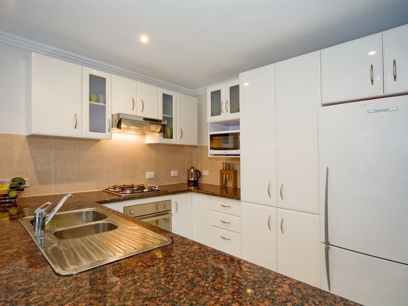 4/20 Nicklin Street, Coorparoo QLD 4151