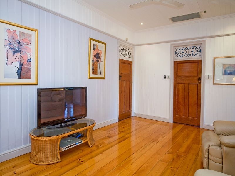 1/20 Nicklin Street, Coorparoo QLD 4151