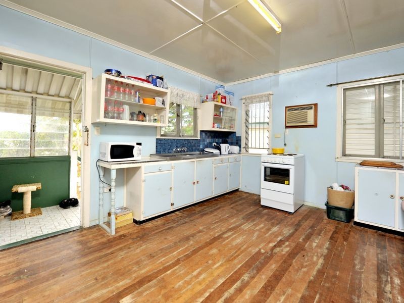 6 Duke Street, Cannon Hill QLD 4170