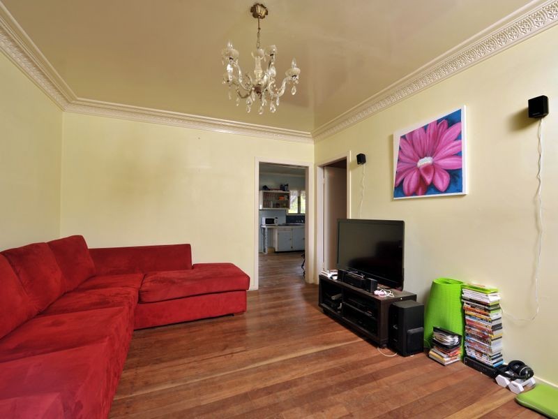 6 Duke Street, Cannon Hill QLD 4170