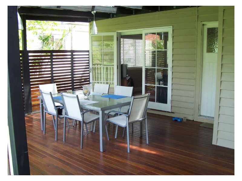 21 Dahlia Street, Cannon Hill QLD 4170