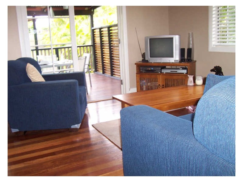 21 Dahlia Street, Cannon Hill QLD 4170