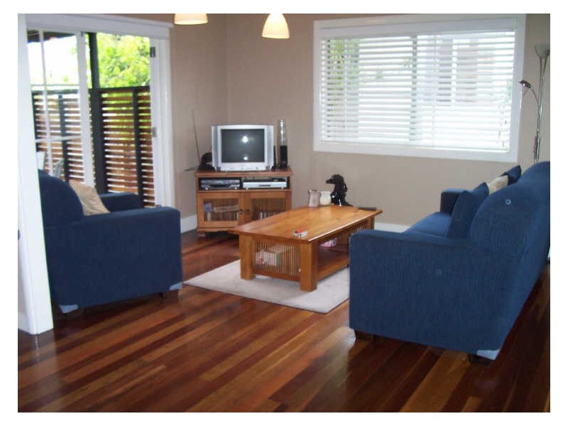 21 Dahlia Street, Cannon Hill QLD 4170