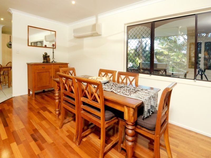 6 Jocelyn Grove, Springwood QLD 4127