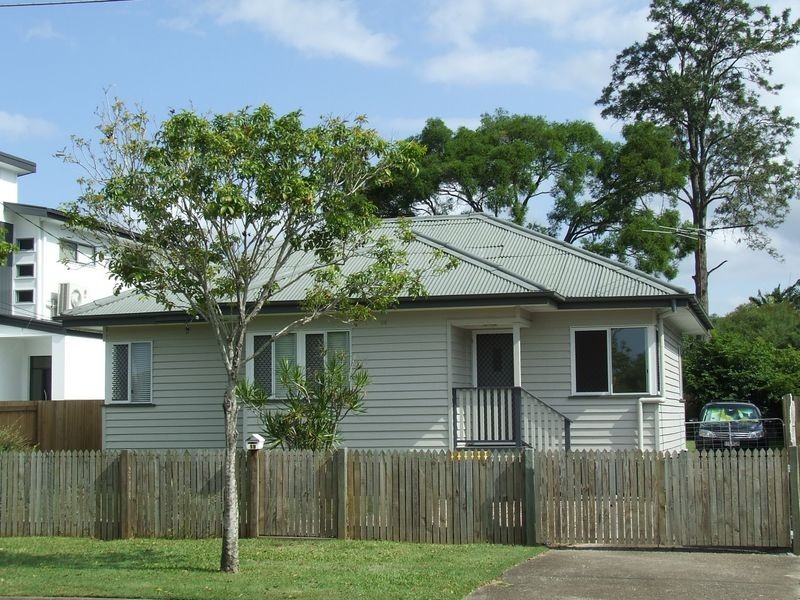 19 Grenade Street, Cannon Hill QLD 4170