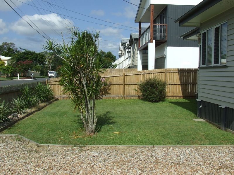 19 Grenade Street, Cannon Hill QLD 4170