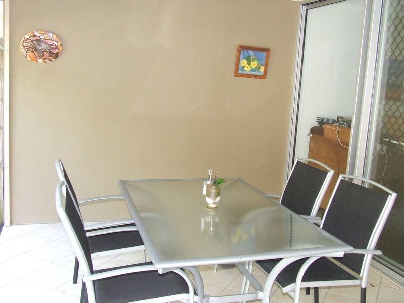 2/17 Deviney Street, Morningside QLD 4170