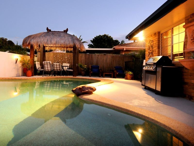 7 Lauren Close, Wynnum West QLD 4178