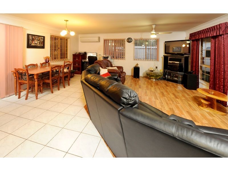 7 Lauren Close, Wynnum West QLD 4178