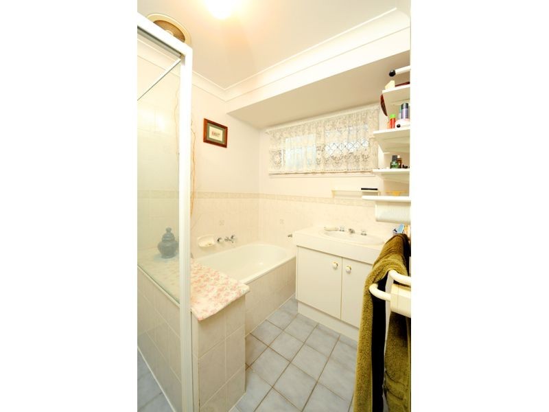 7 Lauren Close, Wynnum West QLD 4178