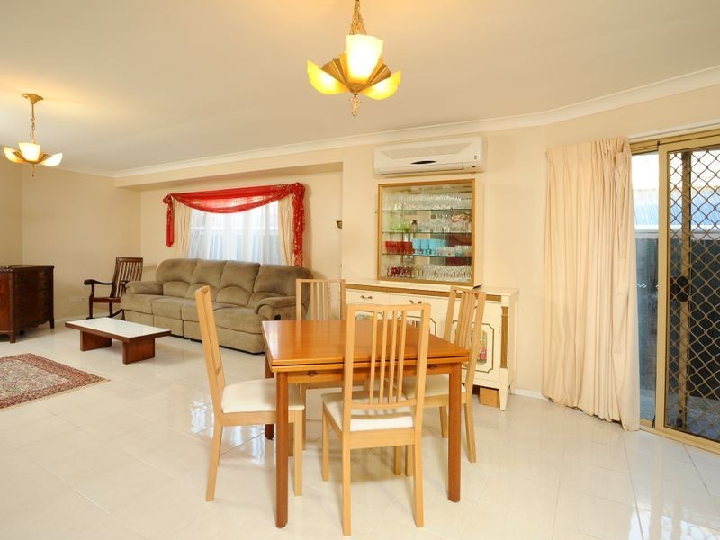 55A Dahlia Street, Cannon Hill QLD 4170