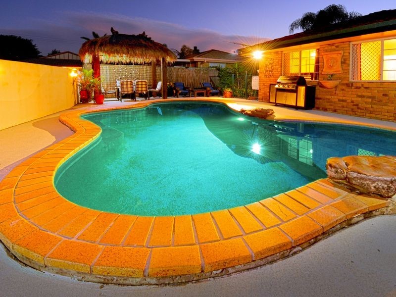 7 Lauren Close, Wynnum West QLD 4178