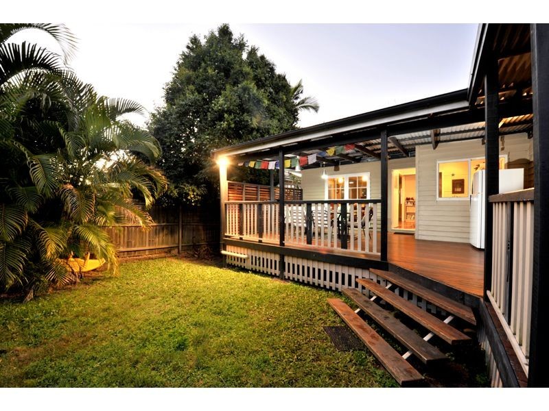 21 Dahlia Street, Cannon Hill QLD 4170