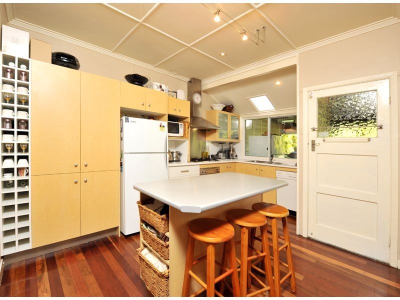 21 Dahlia Street, Cannon Hill QLD 4170