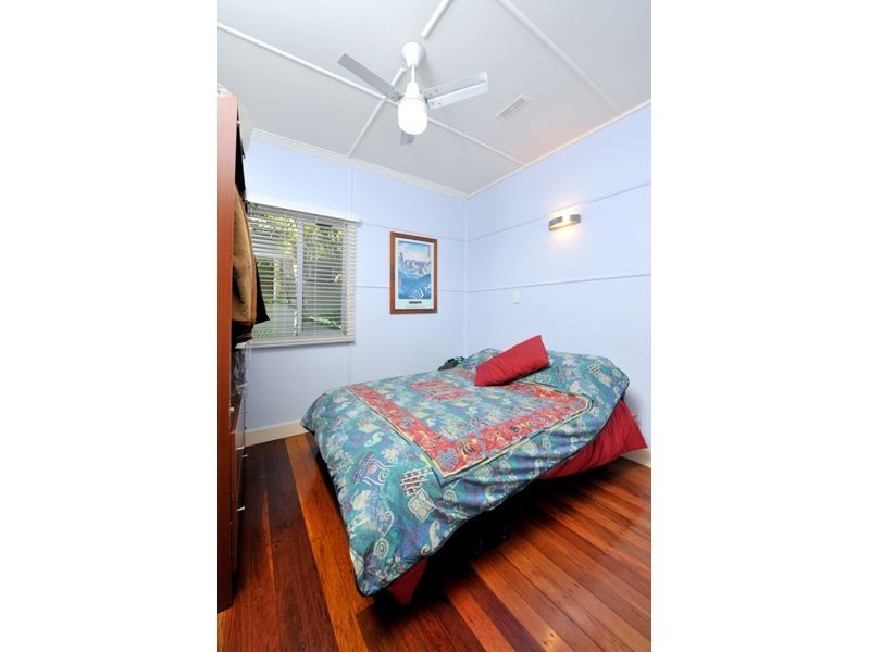 21 Dahlia Street, Cannon Hill QLD 4170