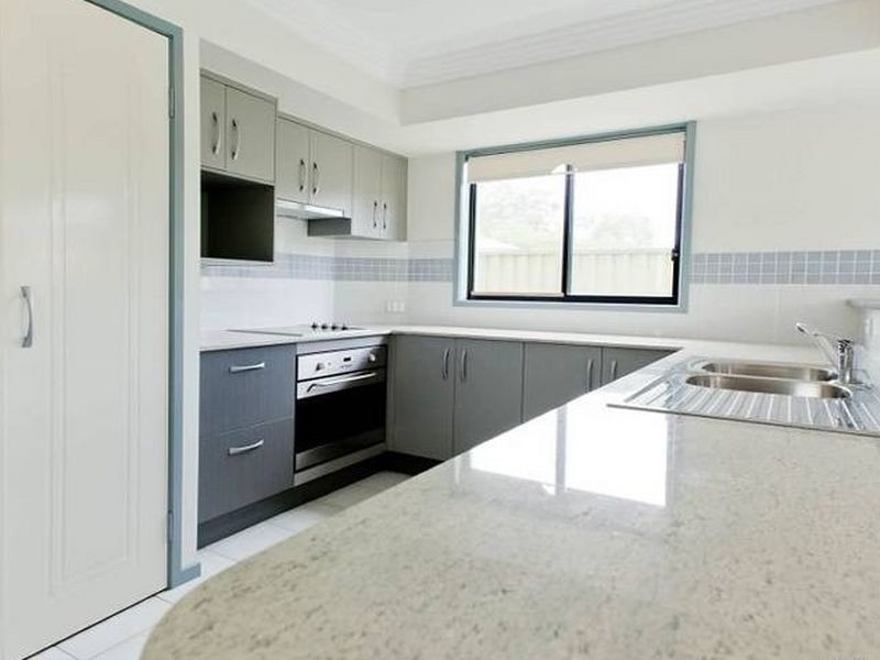 20 Mizen Place, Holland Park West QLD 4121