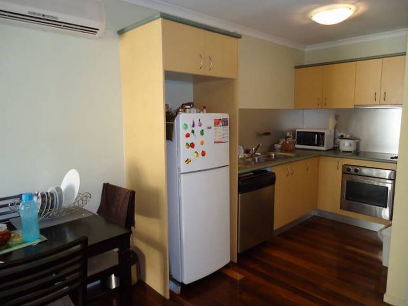 4/15 Agnes Street, Morningside QLD 4170