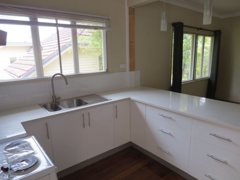 10 Narela Street, Cannon Hill QLD 4170