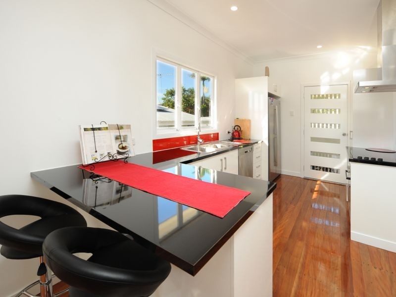 157 Dahlia Street, Cannon Hill QLD 4170