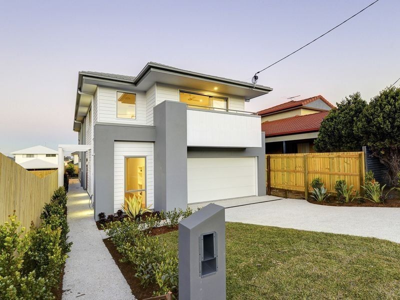 24 Delsie Street, Cannon Hill QLD 4170