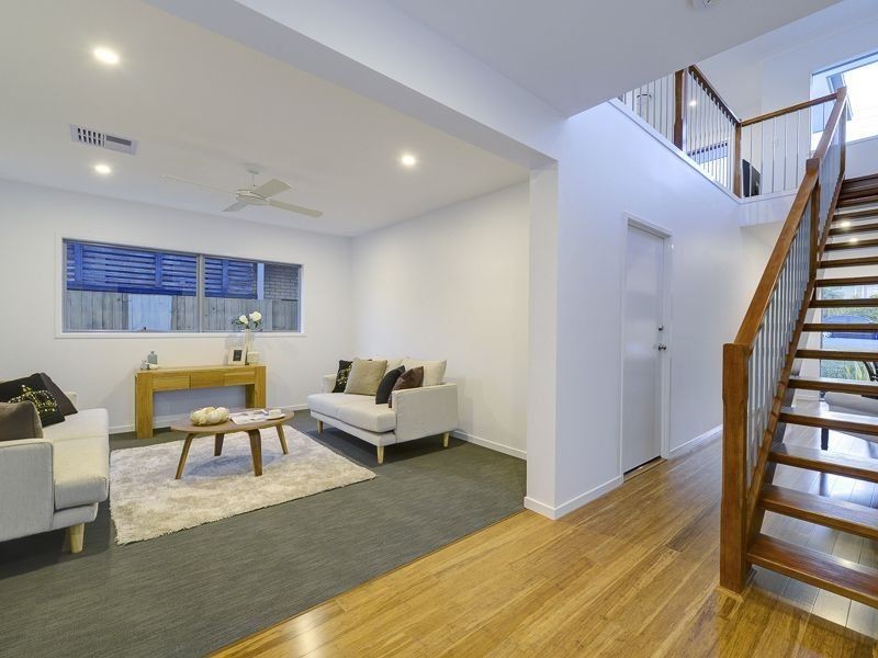 24 Delsie Street, Cannon Hill QLD 4170