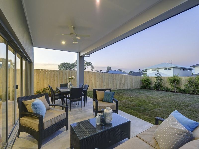 24 Delsie Street, Cannon Hill QLD 4170