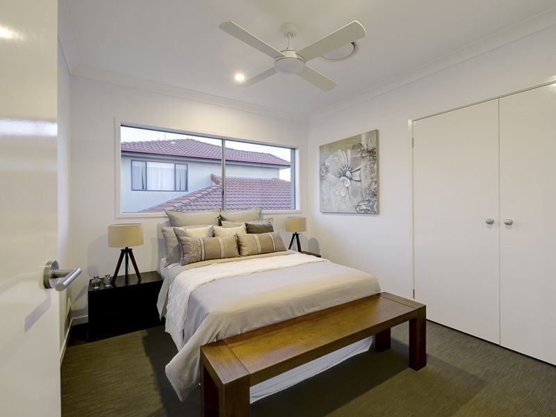 24 Delsie Street, Cannon Hill QLD 4170