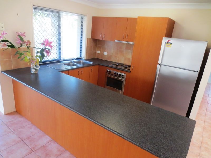 8 Charlotte Street, Carina QLD 4152