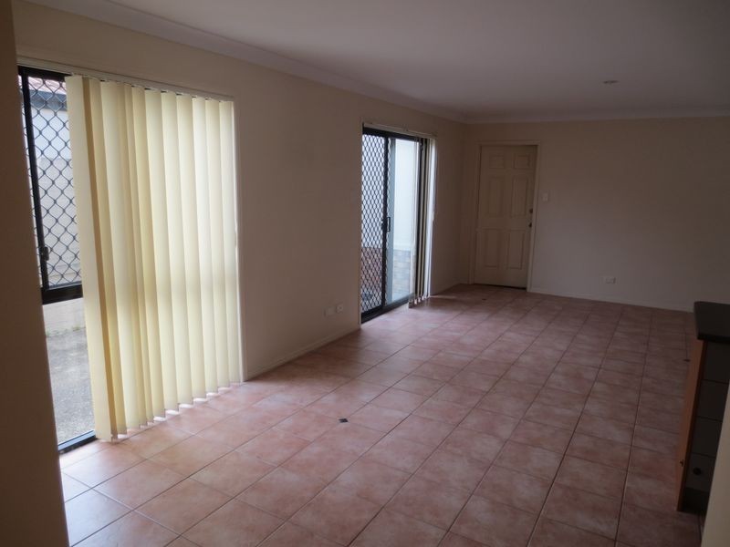 8 Charlotte Street, Carina QLD 4152