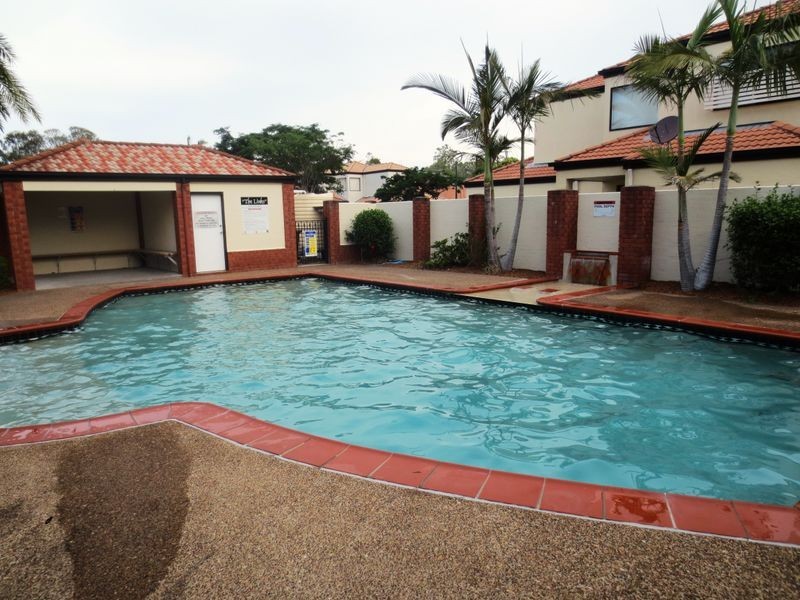 8 Charlotte Street, Carina QLD 4152