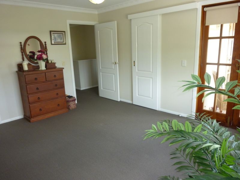 27 Grenade Street, Cannon Hill QLD 4170