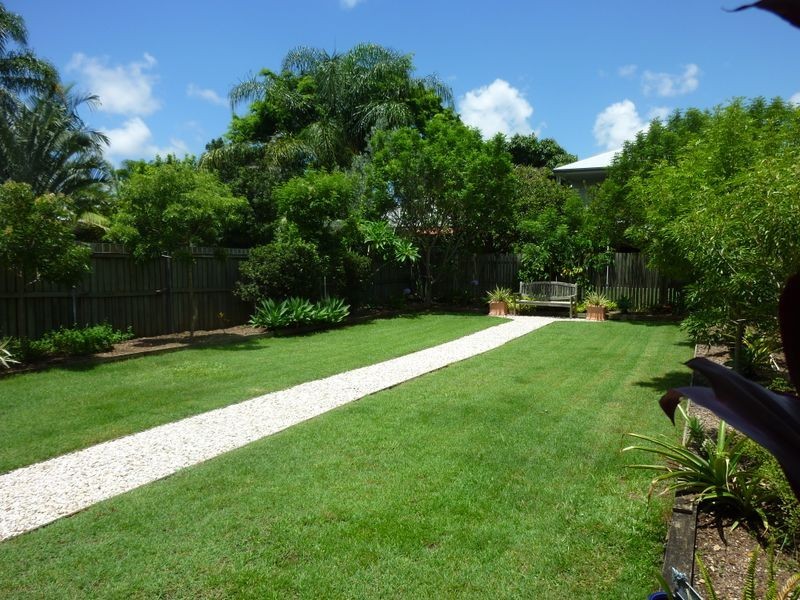 27 Grenade Street, Cannon Hill QLD 4170