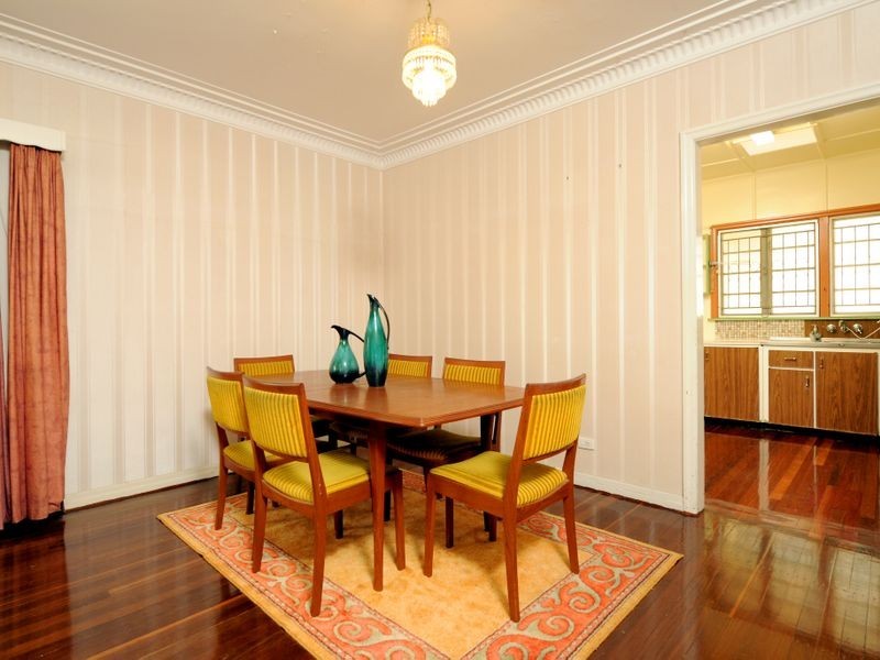 18 Goolara Street, Cannon Hill QLD 4170