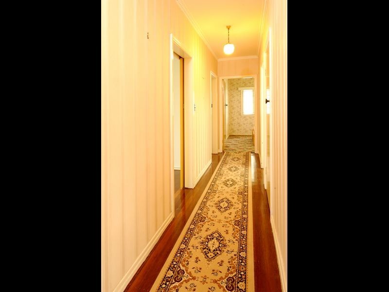 18 Goolara Street, Cannon Hill QLD 4170