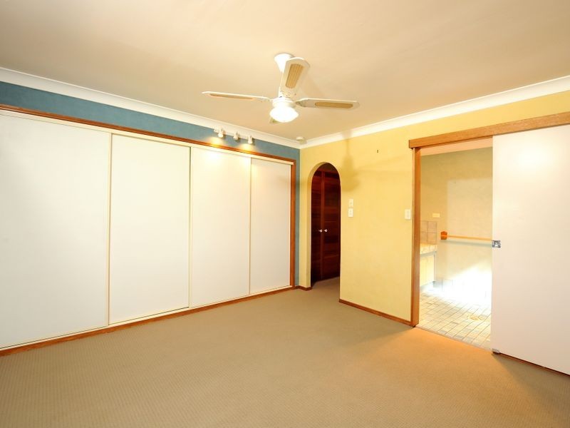 15 Grove Road, Holmview QLD 4207