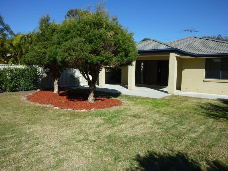 17 Melaleuca Place, Carindale QLD 4152