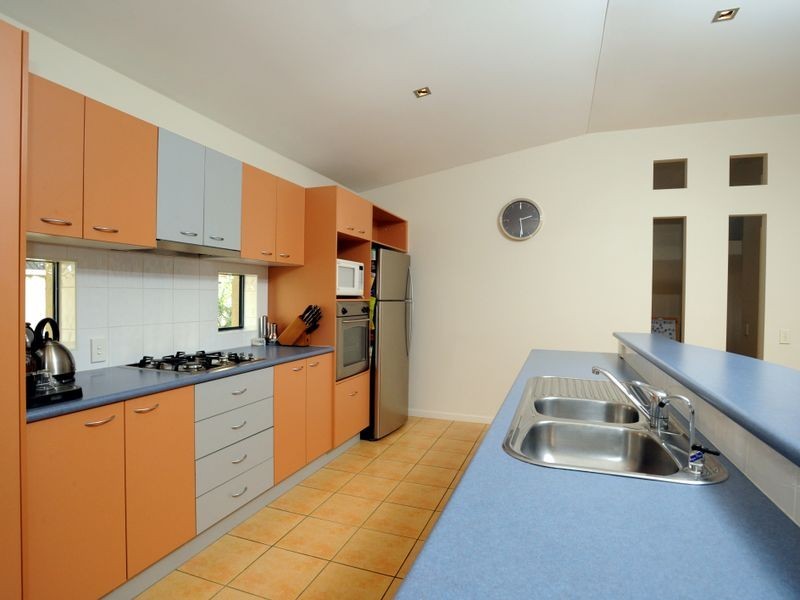 17 Melaleuca Place, Carindale QLD 4152